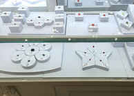 Beyaz Renkli Mücevher Mağazası Vitrinler Mücevherat Vitrini OEM / ODM Mevcut